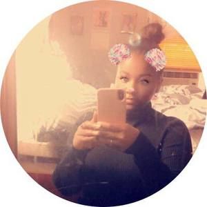 Meet your Posher, Crystal